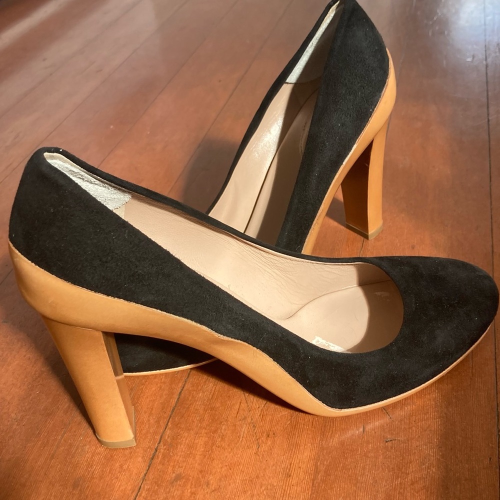 Black suede Chloé block heels